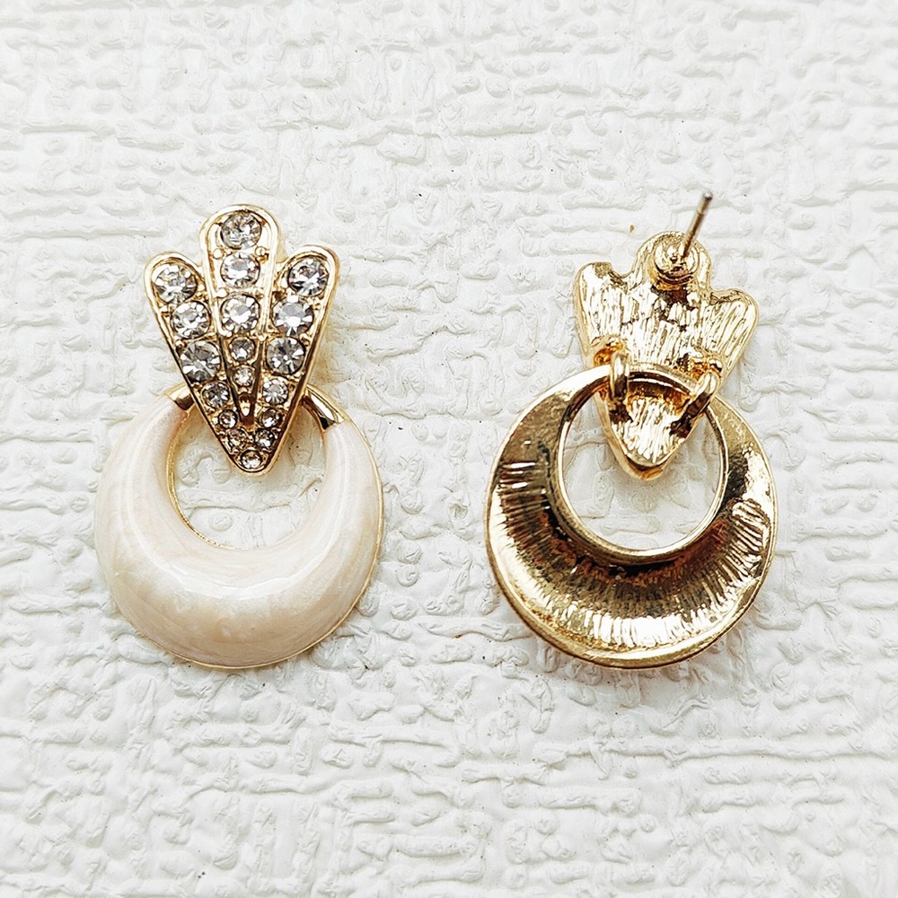 Gold and white statement earrings with rhinestones - Picture 3 of 3